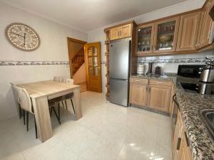 Η κουζίνα ή μικρή κουζίνα στο Casa Trasgu para 6 personas en Infiesto