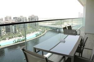 Πισίνα στο ή κοντά στο Palace Residences luxurious 2 bedroom with breathtaking views