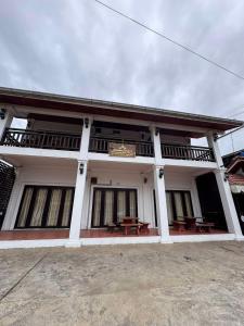 Balkoni atau teres di Khongkham2