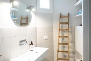 Koupelna v ubytování Villa sul mare 3 Bedroom e Terrace - Villa Porta Azzurro + 41 fotografií