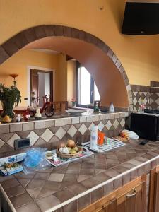 Φαγητό σε αυτό το διαμέρισμα ή κάπου εκεί κοντά