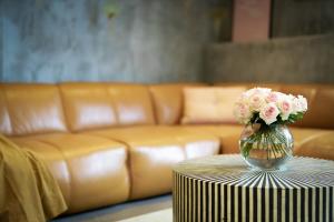 Ein Sitzbereich in der Unterkunft Boutique Suites and Residences Heidelberg- Alte Zigarrenmanufaktur