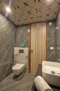 Koupelna v ubytování Hotel SOHO 62