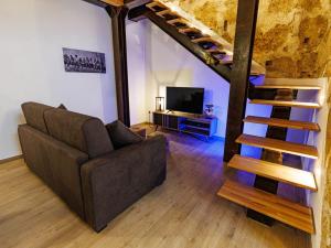 Μια τηλεόραση ή/και κέντρο ψυχαγωγίας στο Asia loft