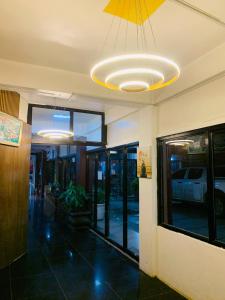Fuajee või vastuvõtt majutusasutuses Axis Pension Hotel
