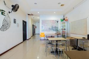 泗水RedDoorz at Sparkling Hotel Surabaya的相册照片