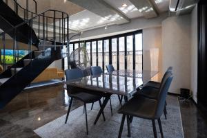 Posezení v ubytování Zen House Umeda
