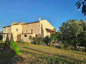 Κήπος έξω από το Gîte 4 personnes Gorges de l'Ardèche +9 φωτογραφίες
