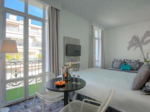 Televisor o centre d'entreteniment de Ibis Styles Nice Centre Gare