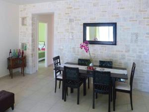 Fotografie z fotogalerie ubytování Villa in Nopigia with shared pool v destinaci Nopíyia