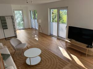 TV a/nebo společenská místnost v ubytování Die Feigenterrasse beim Semmering