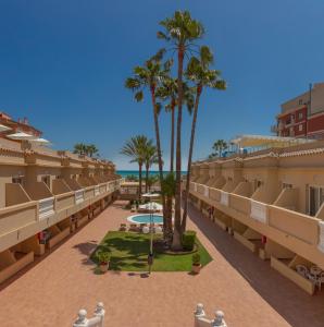 Bazén v ubytování Hotel RH Casablanca Suites nebo v jeho okolí