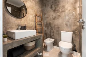 Bilik mandi di Memory house - stunning sea view