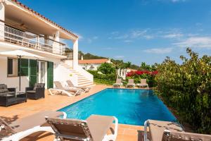 Swimmingpoolen hos eller tæt på Villa Ana