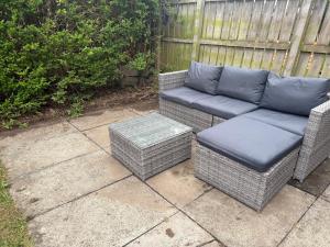 Χώρος καθιστικού στο Cosy Laurel Nest Near Loch Ness