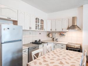 Η κουζίνα ή μικρή κουζίνα στο Village experience - Skadar lake