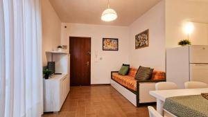 A seating area at Condominio Sovego