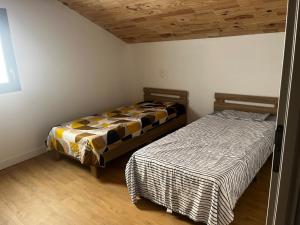 En eller flere senge i et værelse på Villa en campagne + 22 billeder