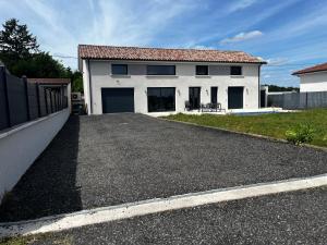 Bygningen som villaen ligger i