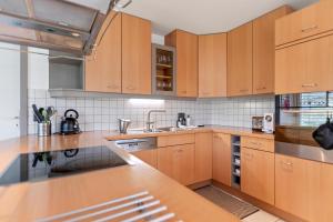 Köök või kööginurk majutusasutuses Villa architecte lumineuse avec jardin privé