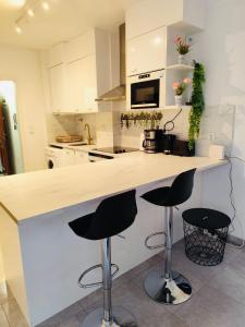 Una cocina o kitchenette en Apartment close to the beach