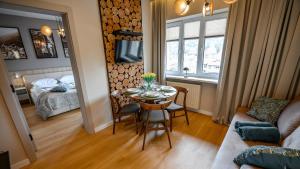 Posedenie v ubytovaní Apartamenty Sun & Snow Krynica Zdrój Pułaskiego