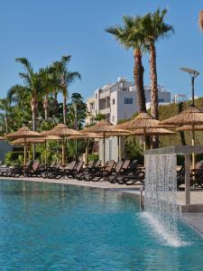 Bazén v ubytování Atlantica Oasis Hotel nebo v jeho okolí