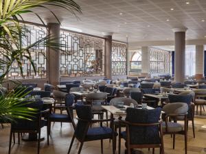 Restaurace v ubytování Atlantica Oasis Hotel