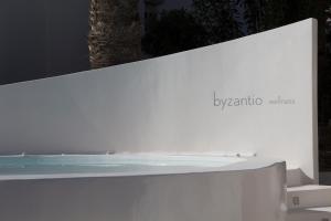 Фотография из галереи Byzantio Beach Suites & Wellness в городе Агиос-Состис
