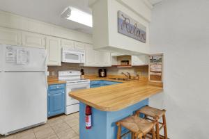 Kuchyň nebo kuchyňský kout v ubytování Shipwatch 1308 + 30 fotografií