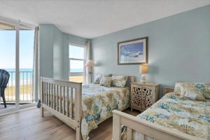 En eller flere senge i et værelse på St Regis 1402