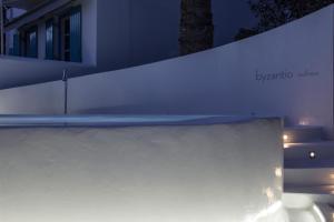 Фотография из галереи Byzantio Beach Suites & Wellness в городе Агиос-Состис