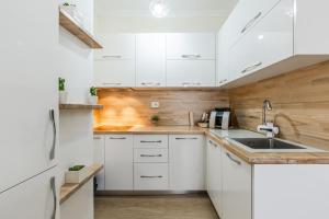Fotografie z fotogalerie ubytování Peaceful Condo in City Center v destinaci Durrës