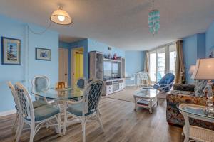 Χώρος καθιστικού στο St Regis 2311
