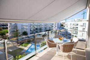 Balkón alebo terasa v ubytovaní Atico Buen Vivir en Marina Real II by Family Homes