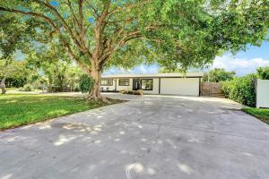 Foto dalla galleria di Villa Palm, 4 bedroom, Private Pool a Boca Raton