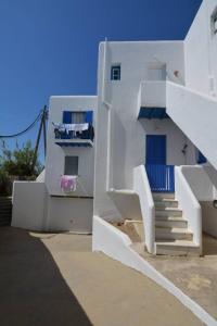 Το κτήριο όπου στεγάζεται  η παραθεριστική κατοικία