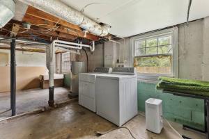 Koupelna v ubytování Cozy House in Trendy East Nashville with a Patio and Grill + 39 fotografií