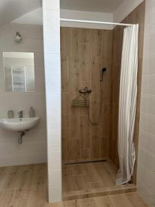 A bathroom at Apartmány Silvia