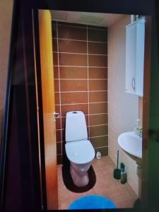 Ένα μπάνιο στο Room to rent in shared apartment