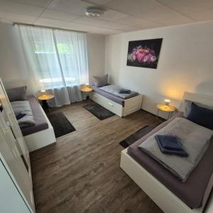 Χώρος καθιστικού στο Budget Base Apartment