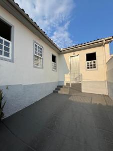 Το κτήριο όπου στεγάζεται  η παραθεριστική κατοικία +20 φωτογραφίες