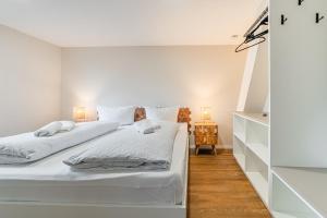 Postel nebo postele na pokoji v ubytování Hotel Seepferdchen Zimmer 1 Eckernförde Self-Check-In