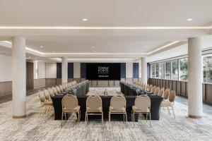 Zona business o sala conferenze di Four Points by Sheraton Tequendama, Bogota