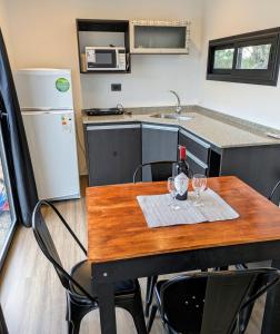 Kuchyň nebo kuchyňský kout v ubytování Cabaña Container en Viñedos + 21 fotografií