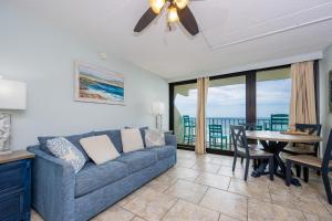 Posezení v ubytování Island Winds East 602 condo