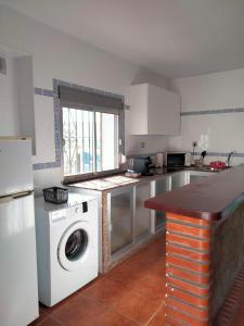 Dapur atau dapur kecil di Apartamento Las adelfas