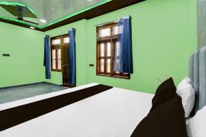 Fotografie z fotogalerie ubytování SPOT ON Golden Palace v destinaci Auraiya + 21 fotografií