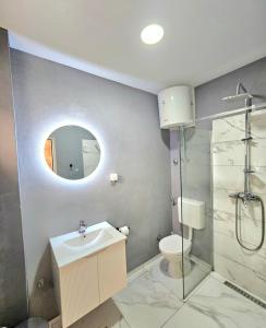 Apartmani Una Igalo的一间浴室