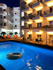 CLASS Hotel 내부 또는 인근 수영장
